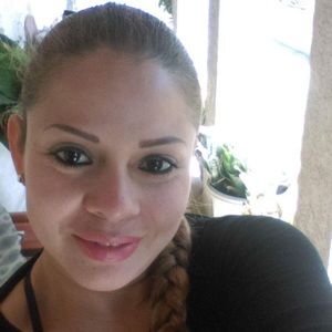 Meet your Posher, Reyna